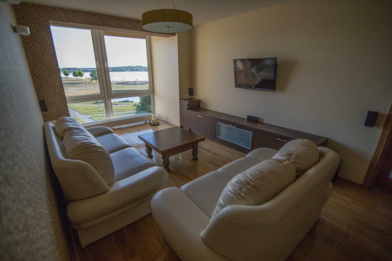 Cozy Apartment With A Wonderful Lake View Telšiai エクステリア 写真