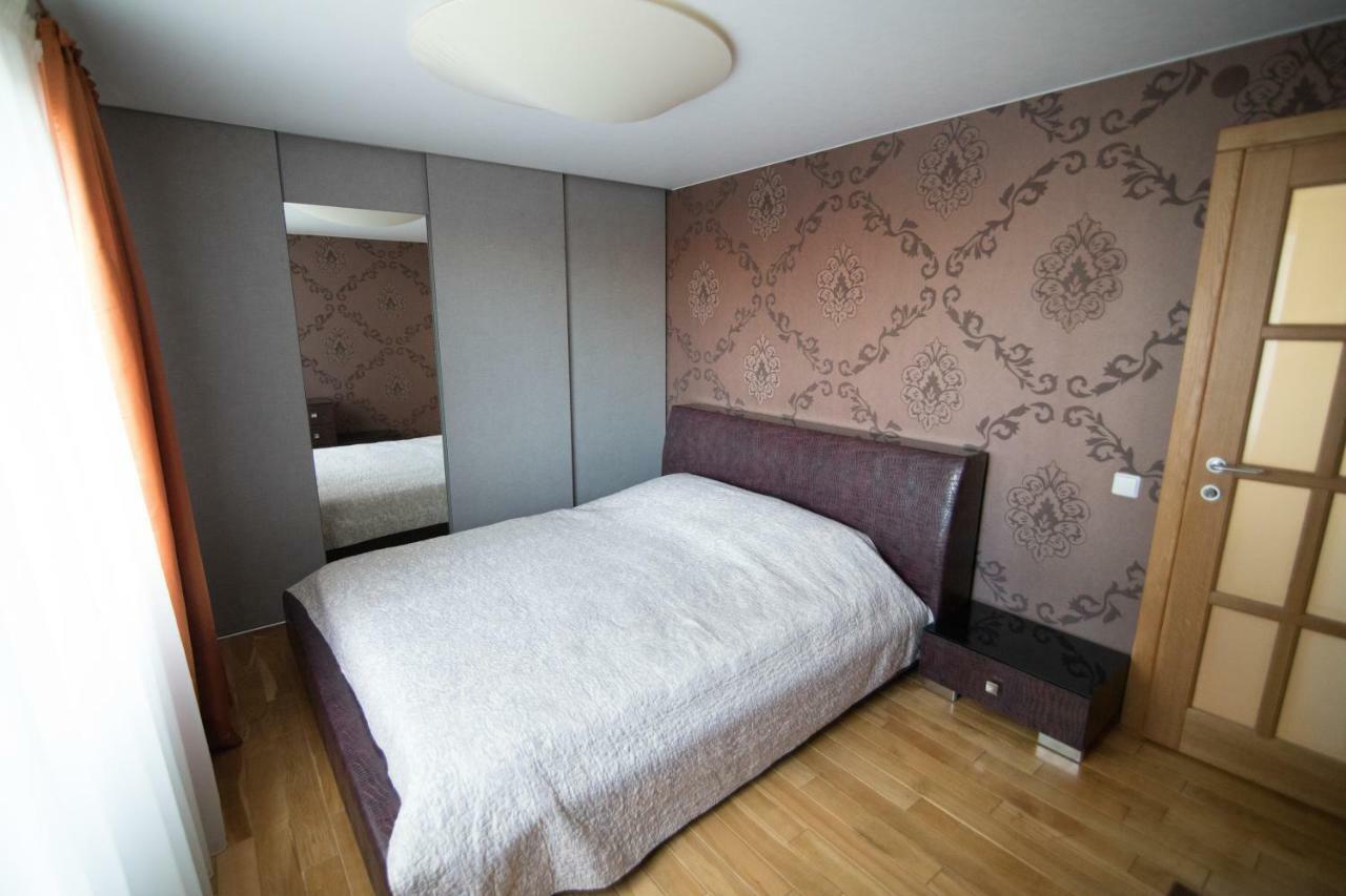 Cozy Apartment With A Wonderful Lake View Telšiai エクステリア 写真